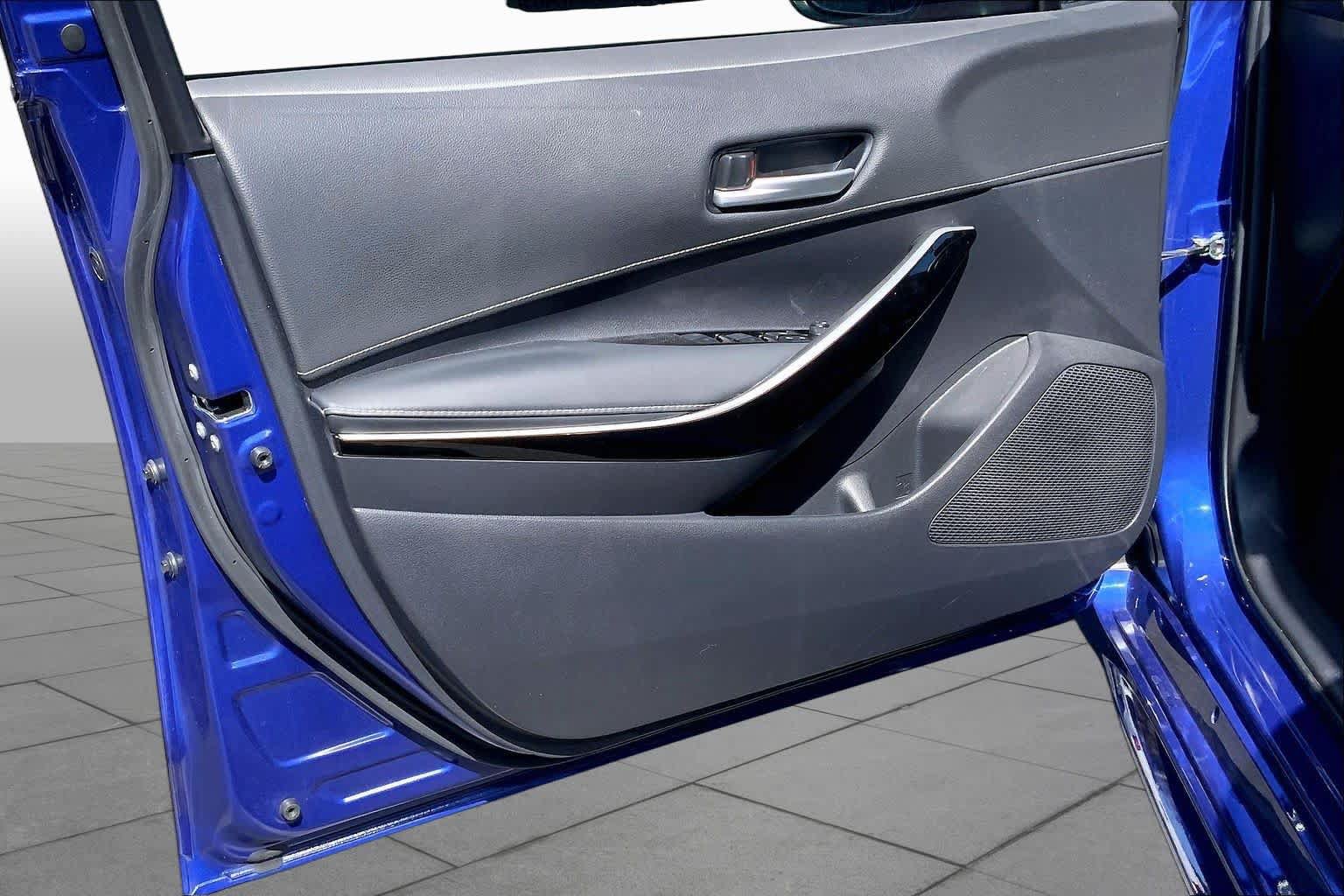 Certified 2025 Toyota Corolla XSE FWD image 21