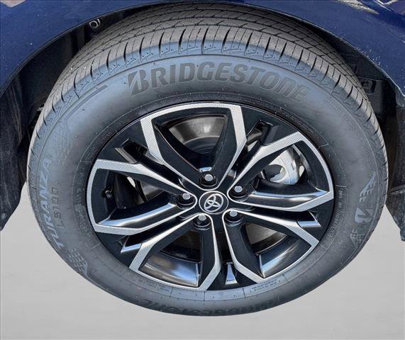 Used 2025 Toyota Sienna Platinum image 8