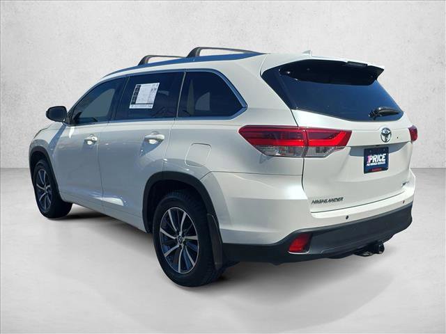 Used 2018 Toyota Highlander XLE AWD/4WD image 7