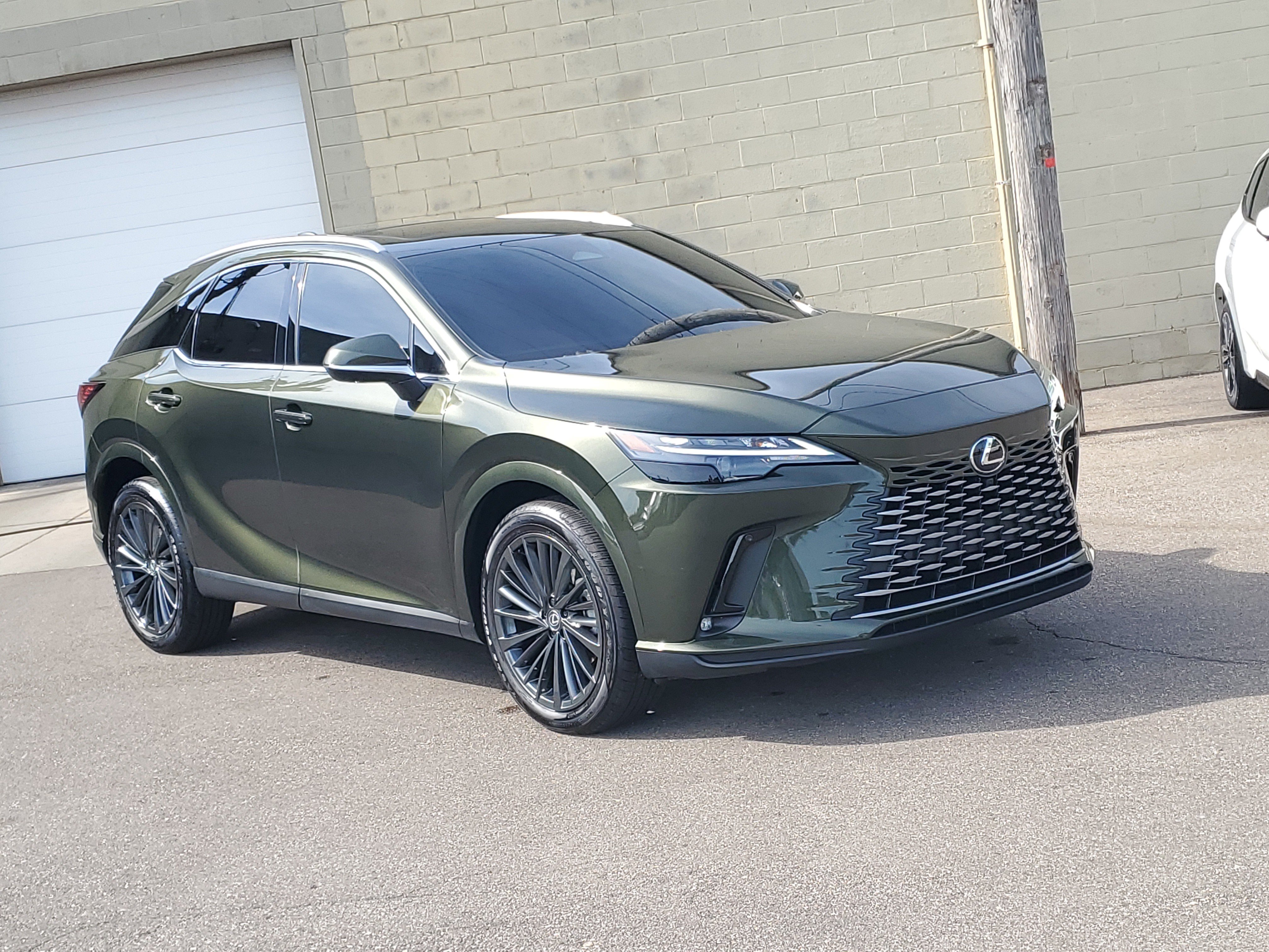 Used 2025 Lexus RX 350 Premium w/ Convenience Package AWD/4WD image 3