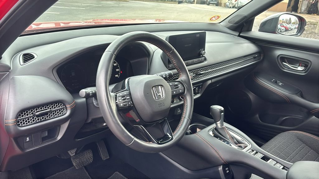 Certified 2025 Honda HR-V Sport image 23