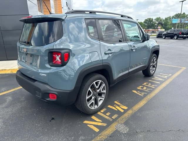 Certified 2017 Jeep Renegade Latitude w/ Advanced Technology Group AWD/4WD image 6