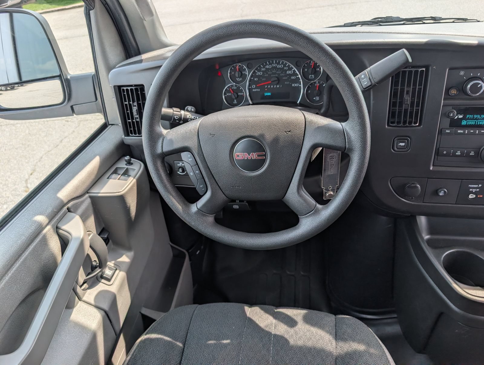 Used 2025 GMC Savana 2500 w/ Driver Convenience Package RWD image 17