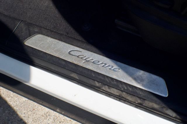 Used 2023 Porsche Cayenne image 36
