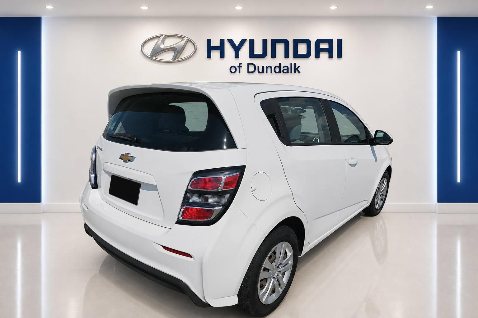 Used 2020 Chevrolet Sonic LT FWD image 4