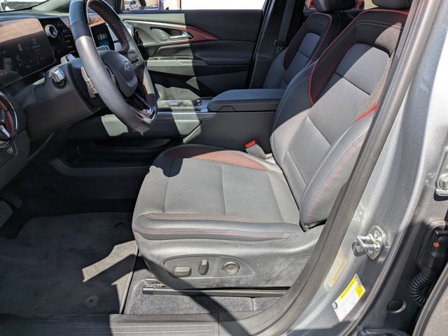 Used 2024 Chevrolet Equinox EV RS FWD image 13