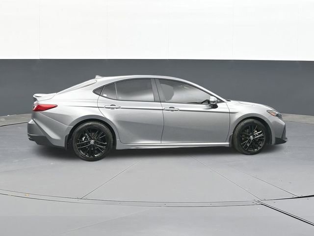 Used 2025 Toyota Camry SE w/ Convenience Package image 18