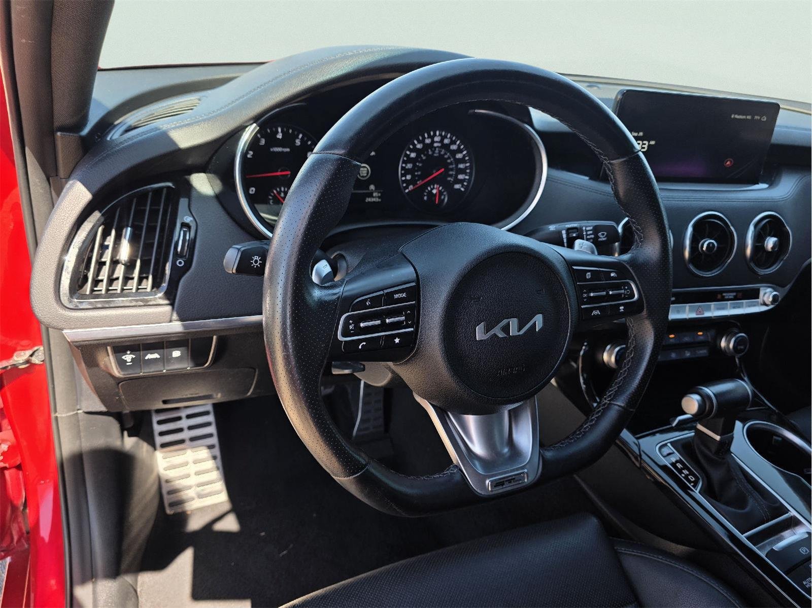 Used 2023 Kia Stinger GT-Line w/ Sun & Sound Package RWD image 10