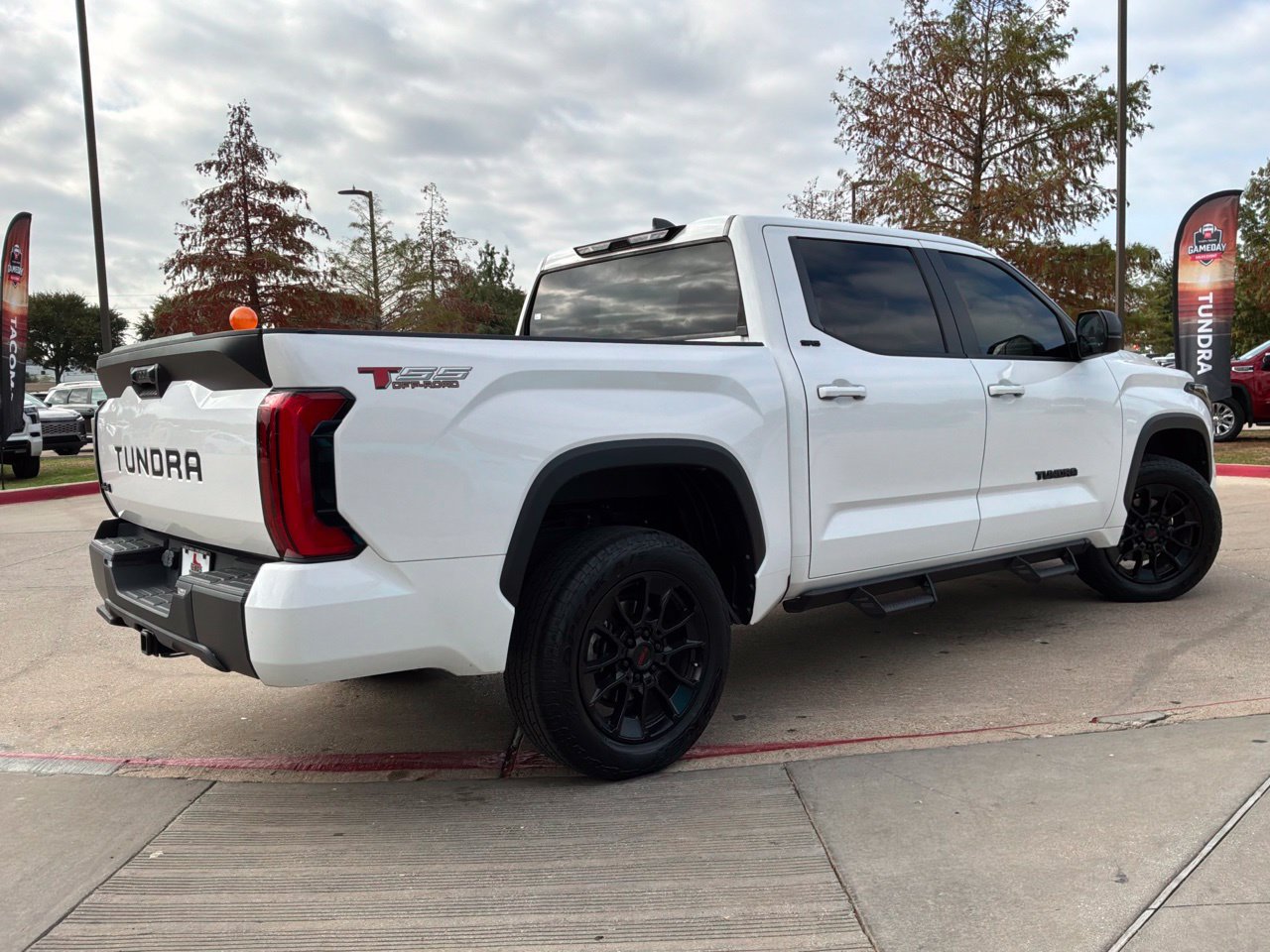 Used 2024 Toyota Tundra SR5 w/ SR5 Premium Package AWD/4WD image 6