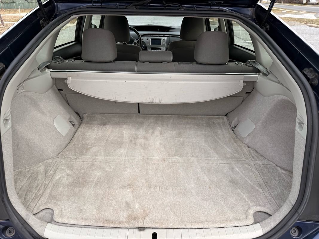 Used 2013 Toyota Prius Two image 12