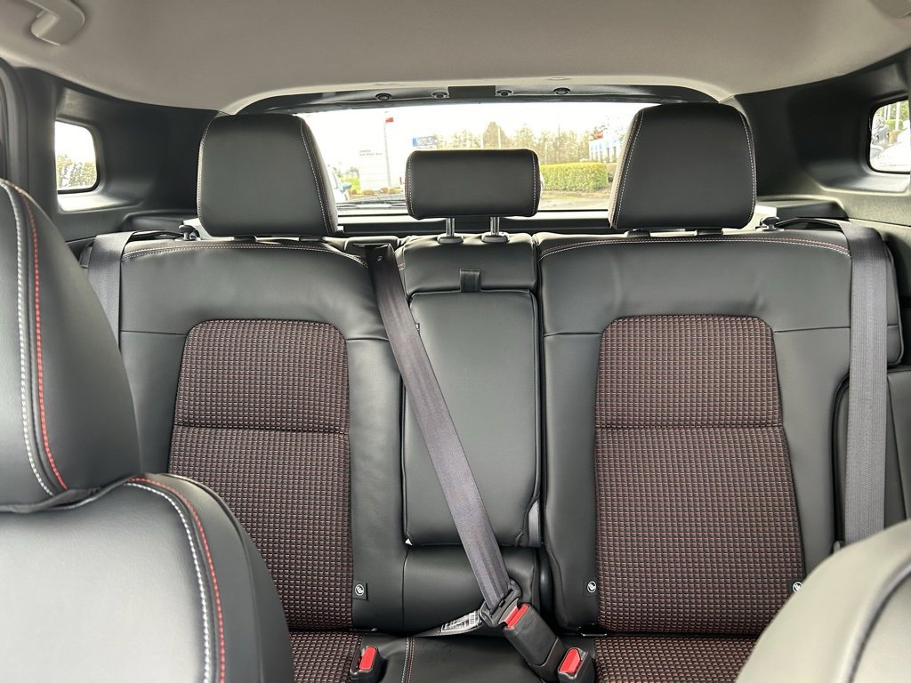 New 2025 Nissan Kicks SR w/ Illumination Package image 19