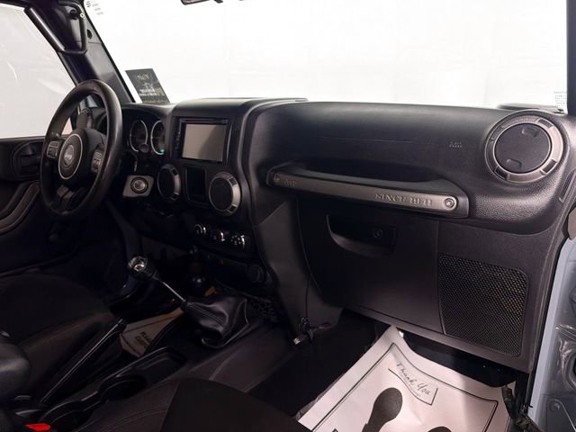 Used 2015 Jeep Wrangler Sport image 28