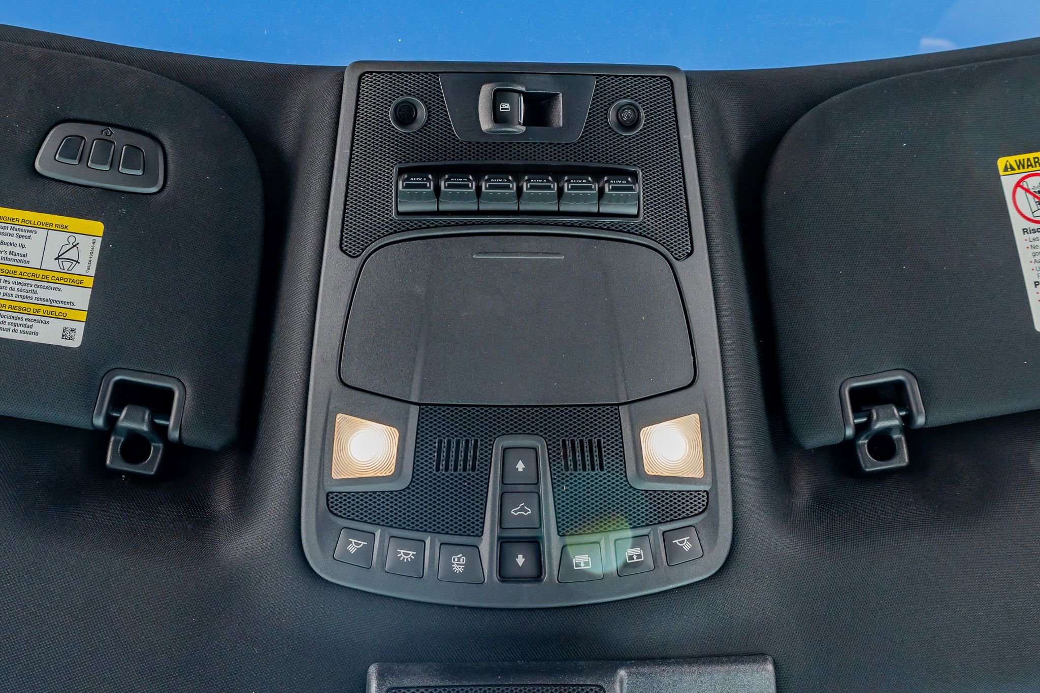 Used 2022 Ford F350 Platinum w/ FX4 Off-Road Package image 25