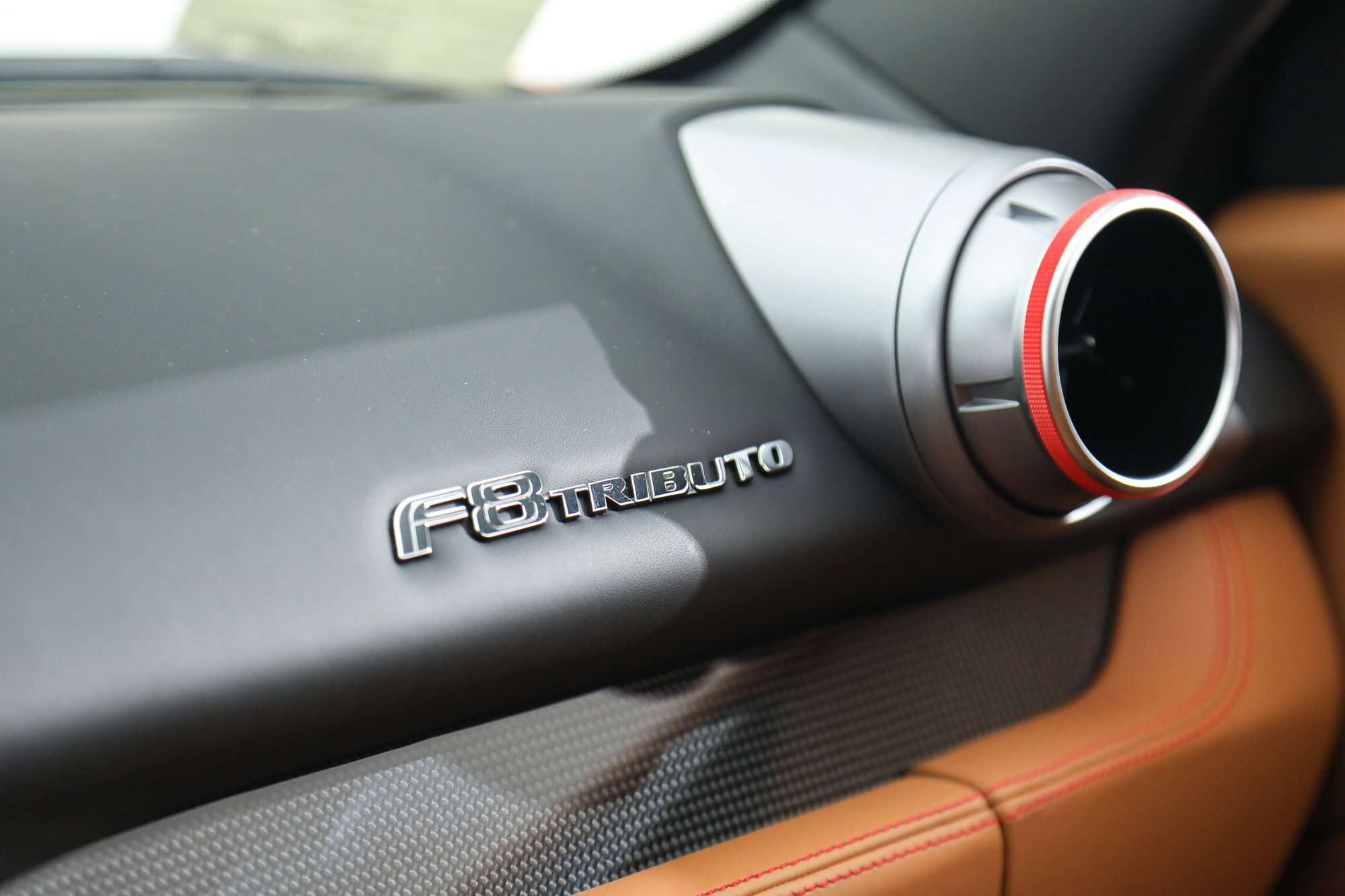 Certified 2021 Ferrari F8 Tributo RWD image 33