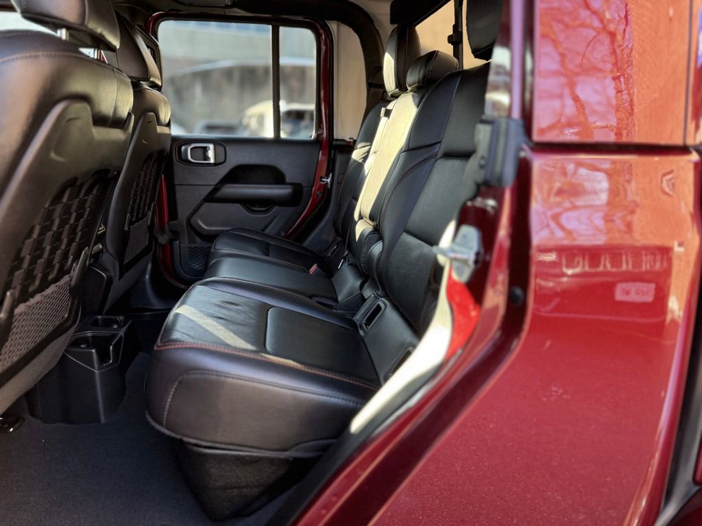 Used 2021 Jeep Gladiator Mojave w/ Cold Weather Group image 23