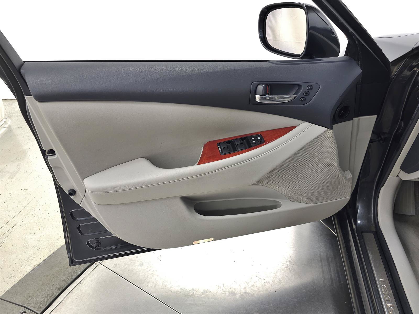 Used 2007 Lexus ES 350 FWD image 11