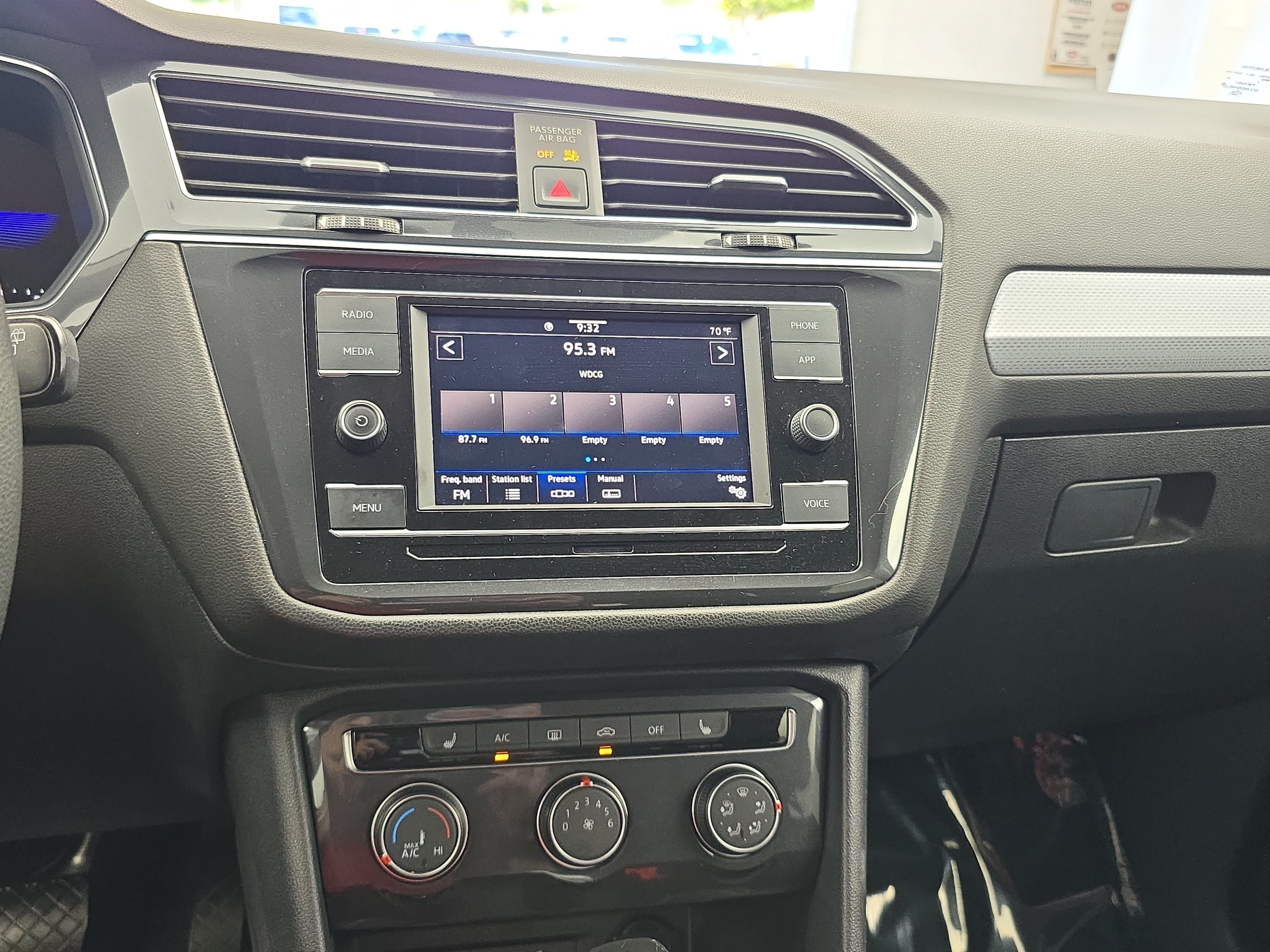 Used 2023 Volkswagen Tiguan S FWD image 20