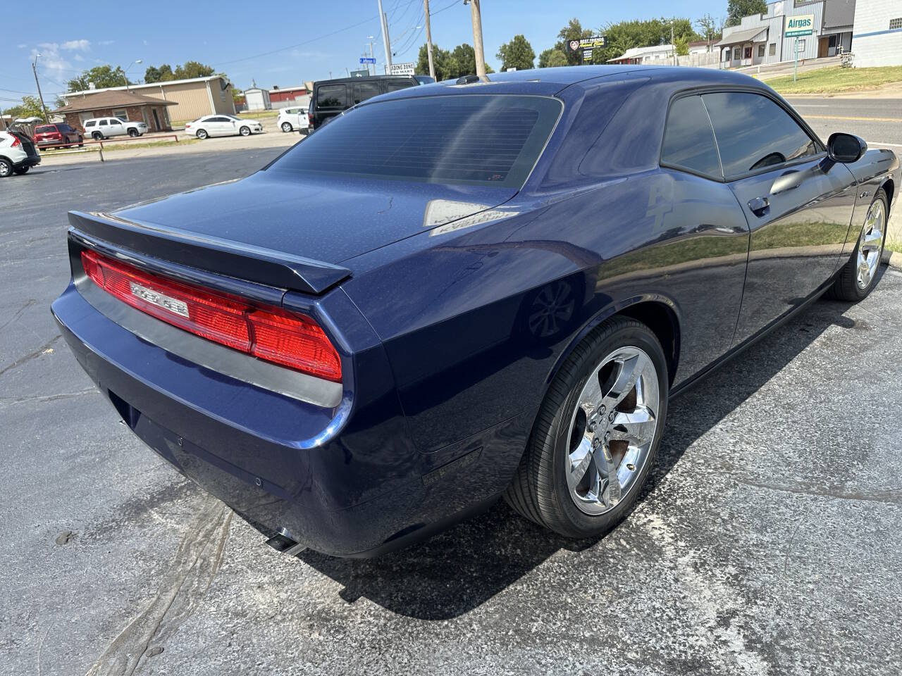 Used 2014 Dodge Challenger R/T RWD image 7