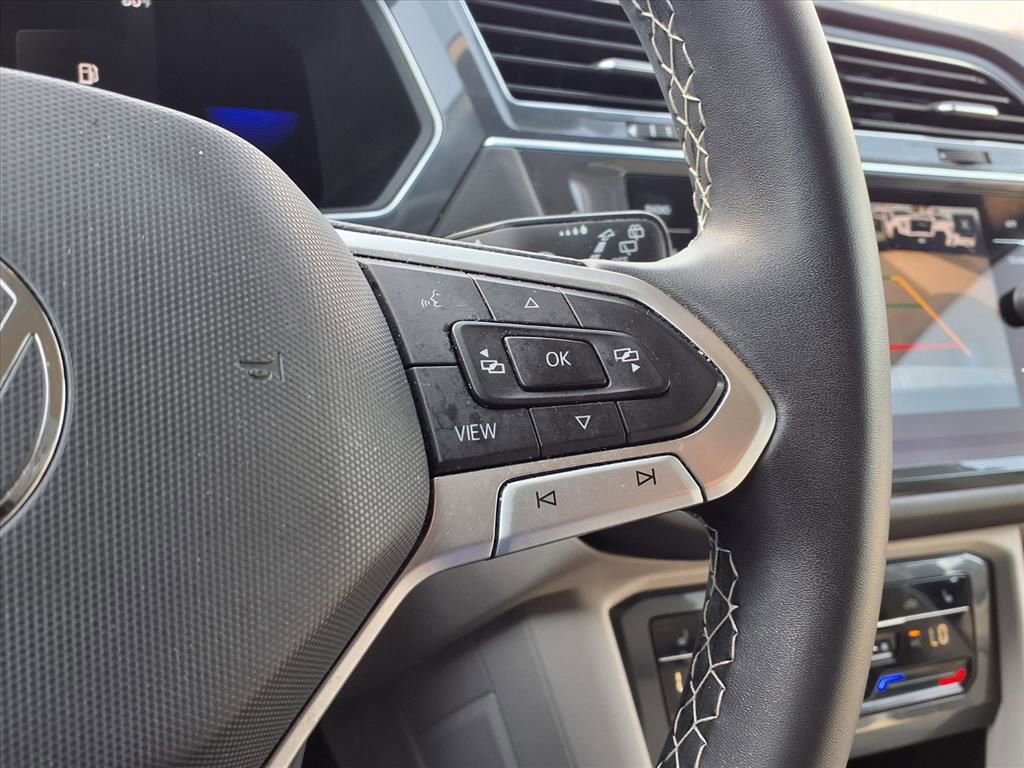 Used 2023 Volkswagen Tiguan SE FWD image 15