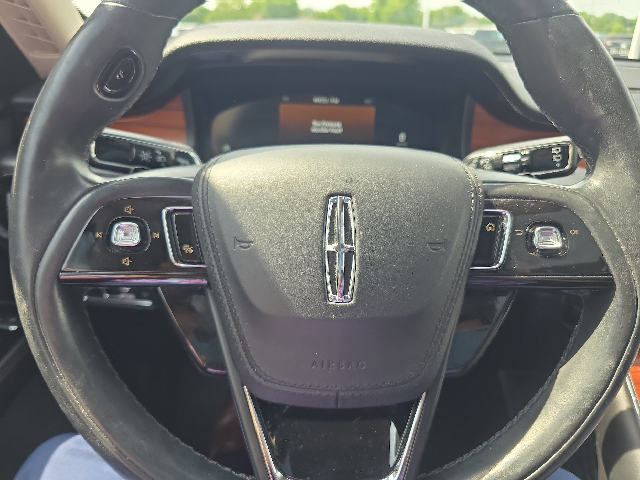 Used 2020 Lincoln Aviator Reserve w/ Equipment Group 201A AWD/4WD image 13