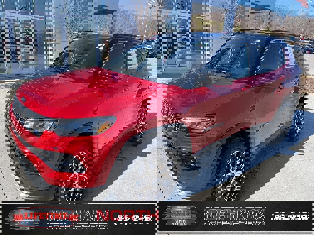 Used 2025 Jeep Compass Limited image 1