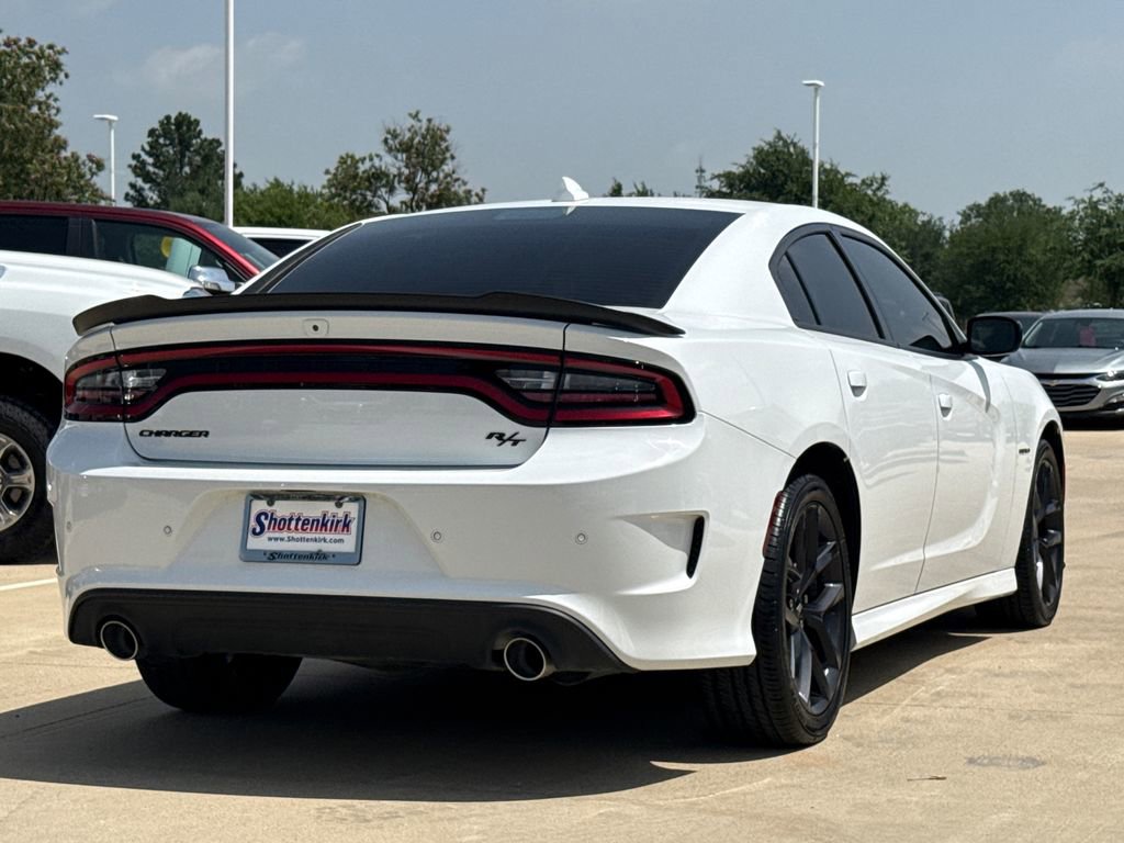 Used 2022 Dodge Charger R/T w/ Blacktop Package RWD image 8