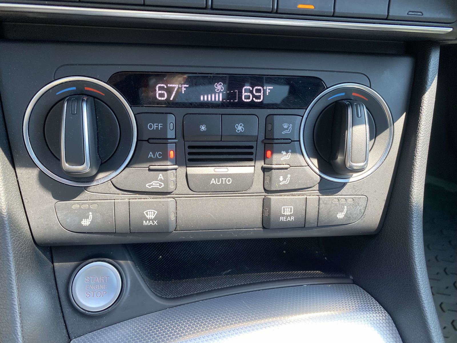 Used 2018 Audi Q3 2.0T Premium Plus w/ Premium Plus Package FWD image 28