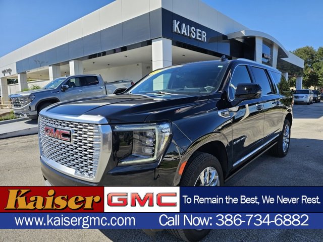 Used 2022 GMC Yukon XL Denali w/ Denali Ultimate Package image 1