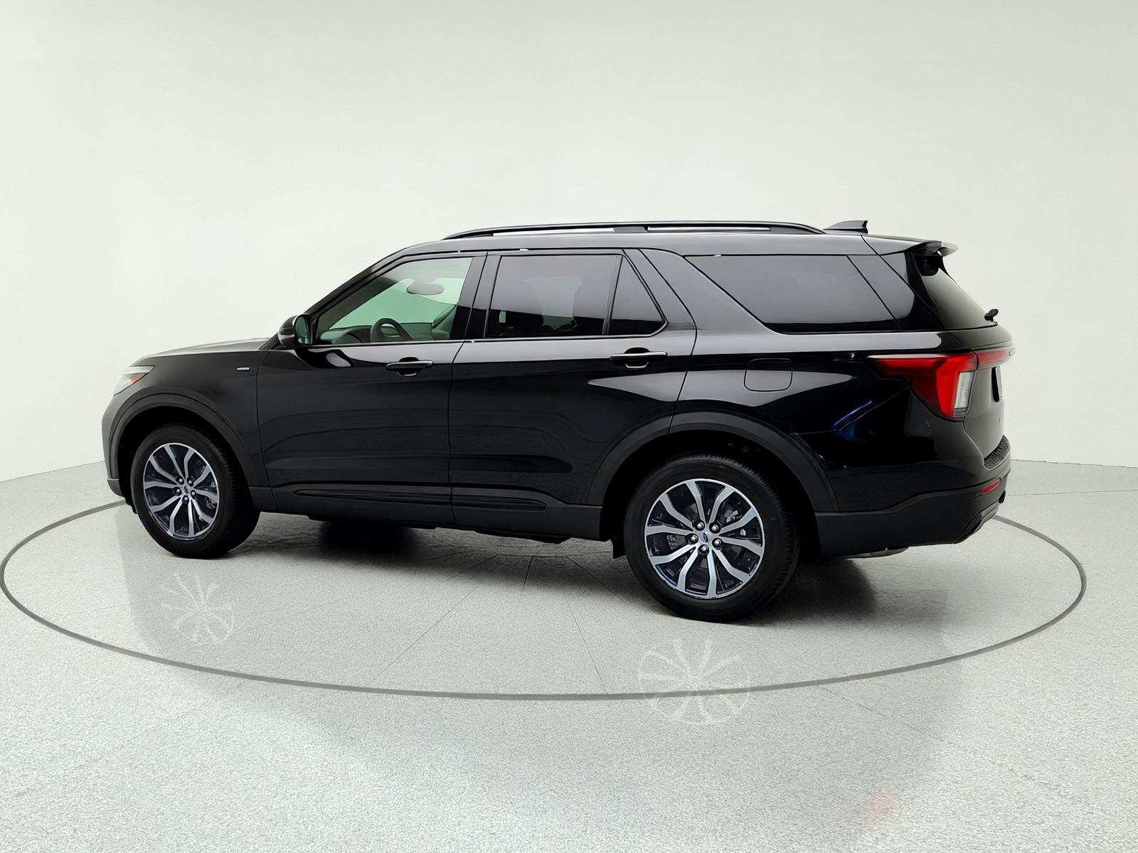 New 2026 Ford Explorer ST-Line AWD/4WD image 5