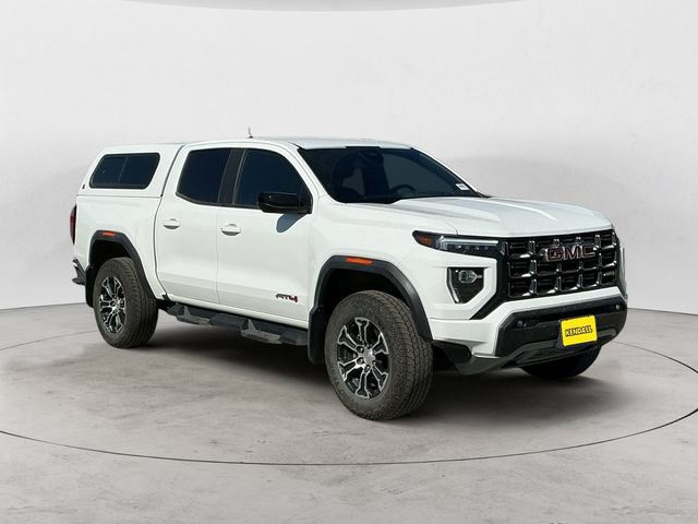 Used 2023 GMC Canyon AT4 w/ AT4 Premium Package AWD/4WD image 3