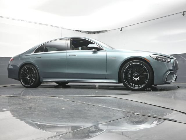 Used 2025 Mercedes-Benz S 63 AMG S image 33