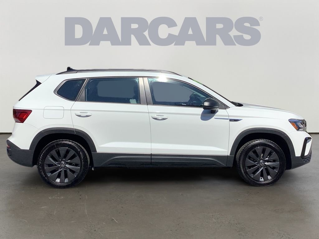 Used 2024 Volkswagen Taos S FWD image 8