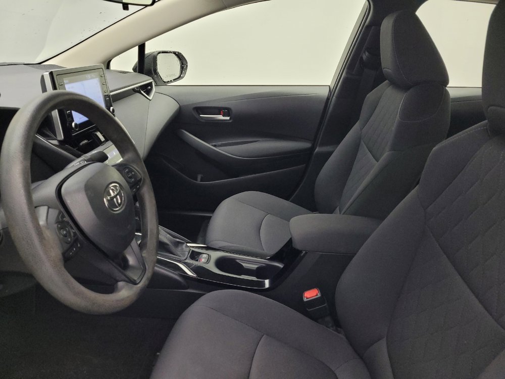Used 2021 Toyota Corolla LE image 17