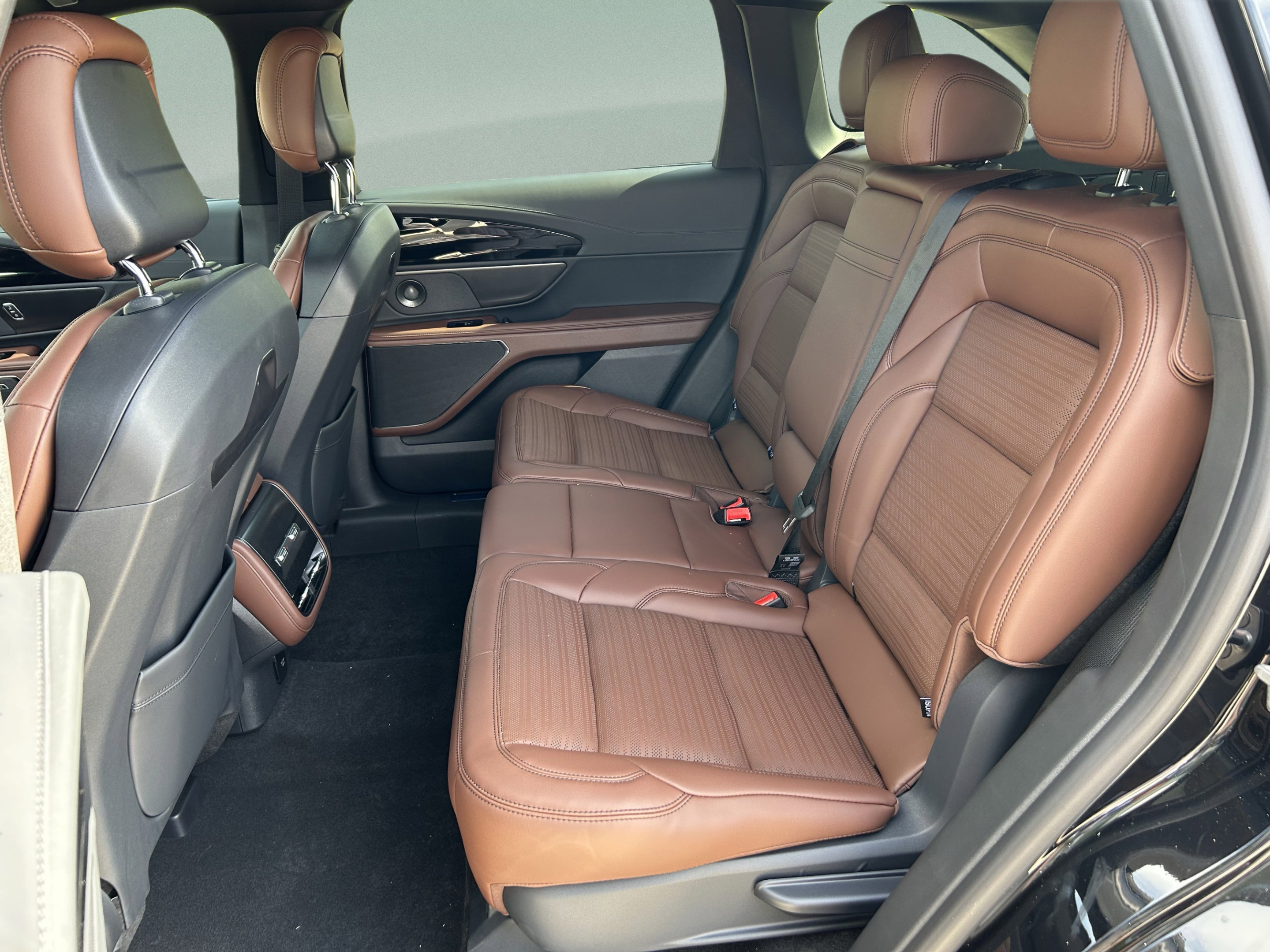 New 2026 Lincoln Nautilus Reserve w/ Jet Appearance Package AWD/4WD image 24