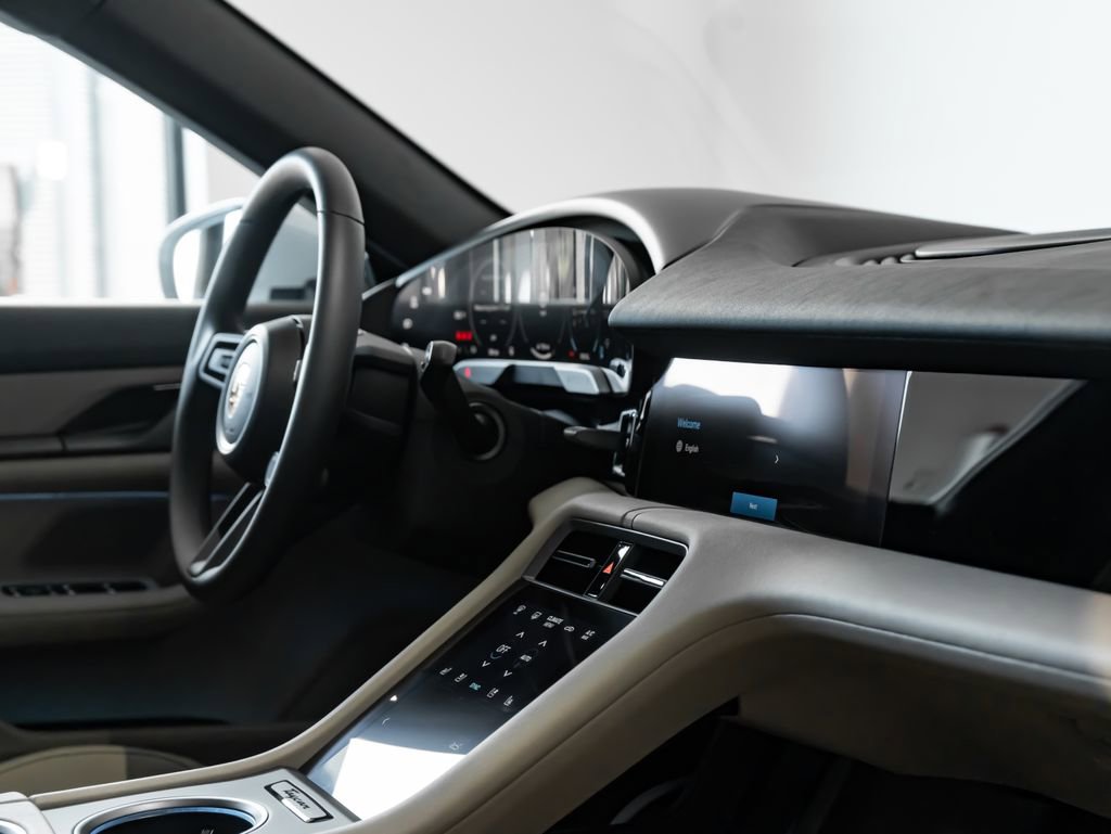 New 2026 Porsche Taycan image 30