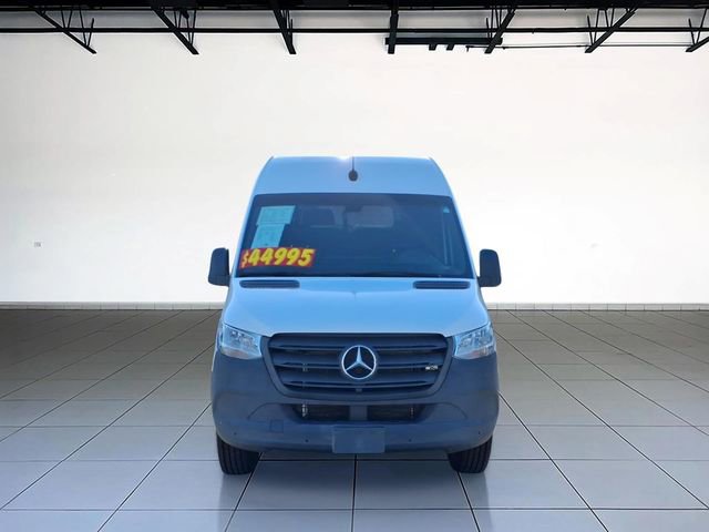Used 2023 Mercedes-Benz Sprinter 2500 image 2