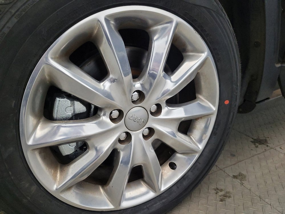 Used 2016 Jeep Cherokee Limited image 31