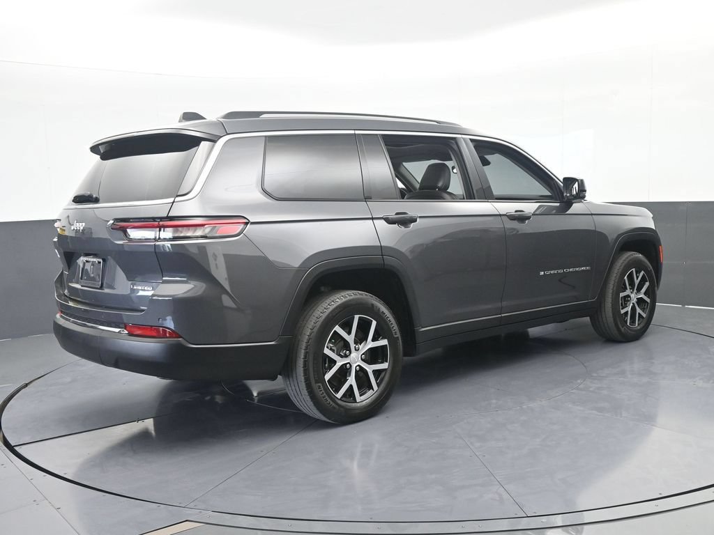 Used 2023 Jeep Grand Cherokee L Limited w/ Trailer Tow Group (B) RWD image 6