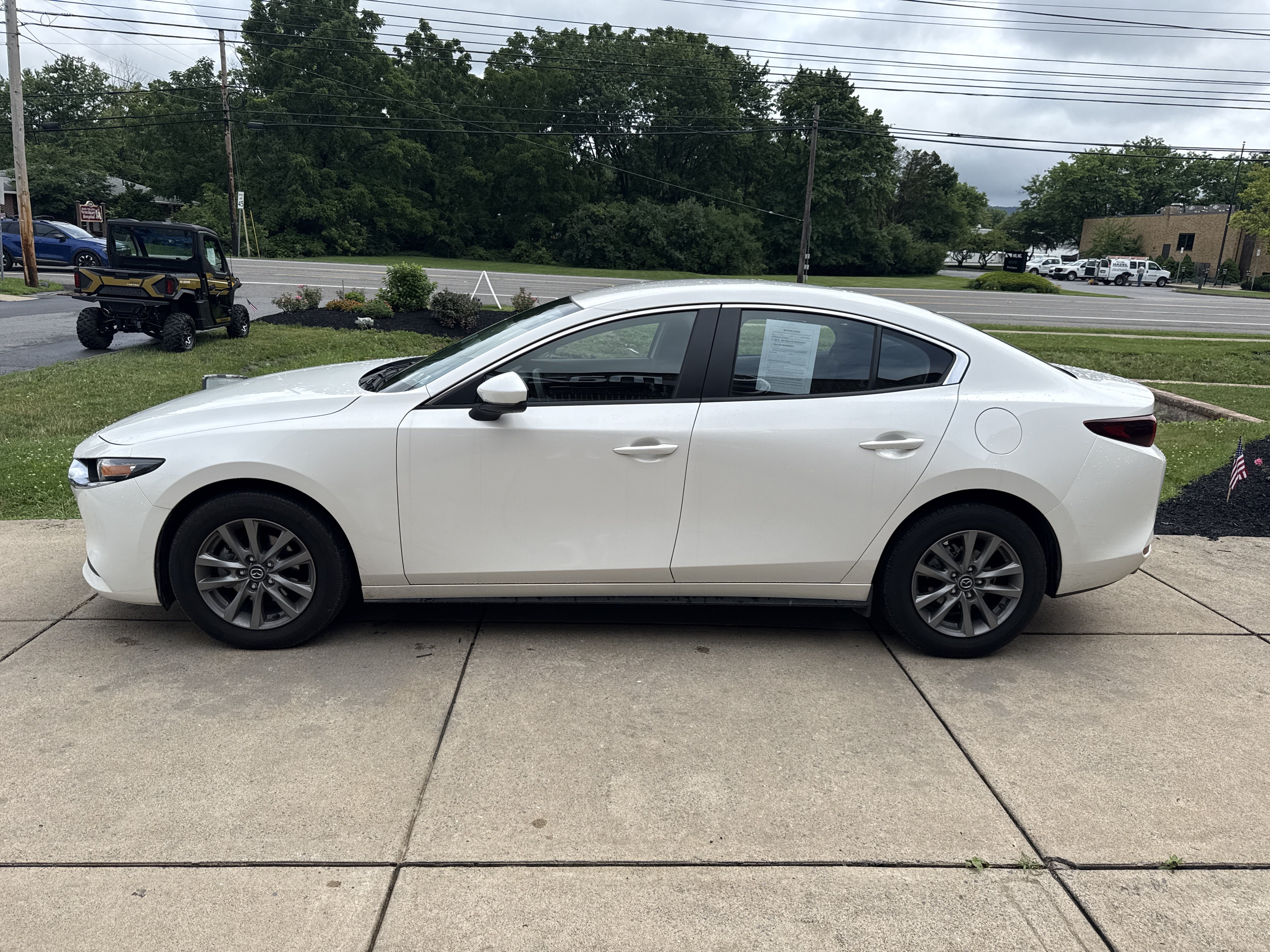 Used 2025 MAZDA MAZDA3 s FWD image 7