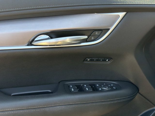 Used 2023 Cadillac XT6 Luxury w/ LPO, Floor Liner Package FWD image 26