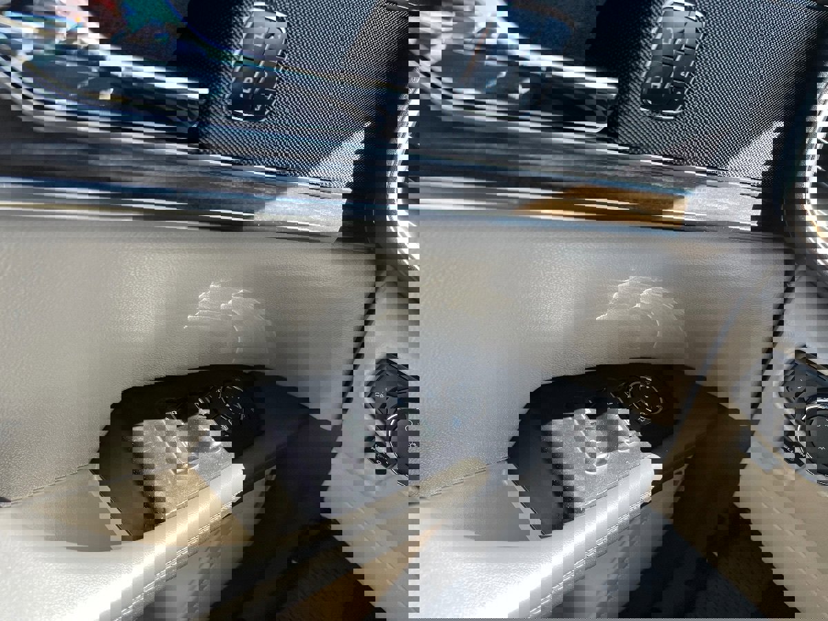 Used 2018 Lincoln MKX Select w/ Select Plus Package image 22