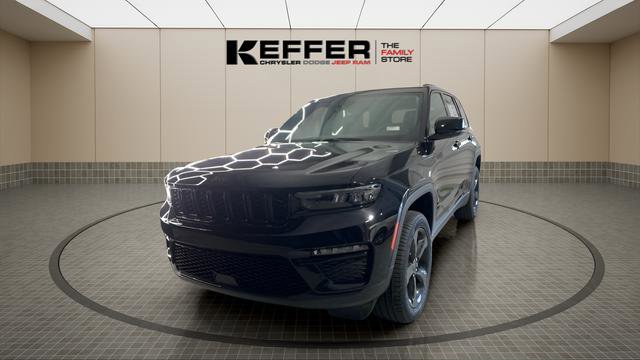 New 2025 Jeep Grand Cherokee Limited w/ Black Appearance Package