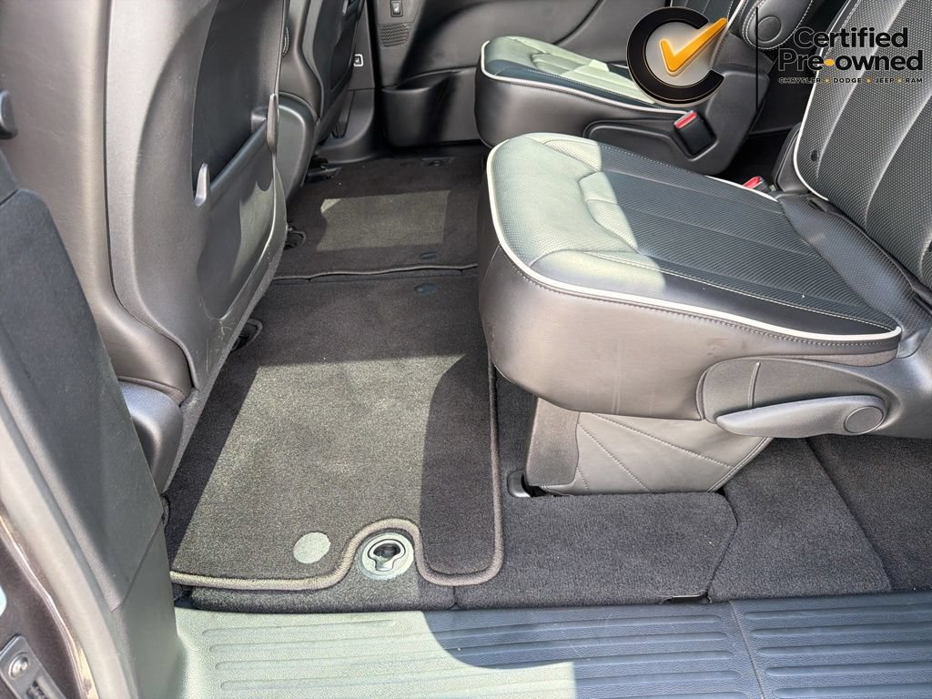 Certified 2023 Chrysler Pacifica Limited w/ Uconnect Theater Family Group AWD/4WD image 53