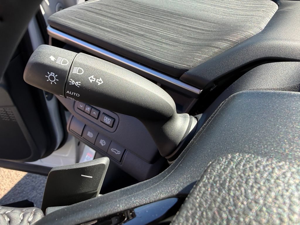 New 2026 Toyota C-HR AWD/4WD image 29