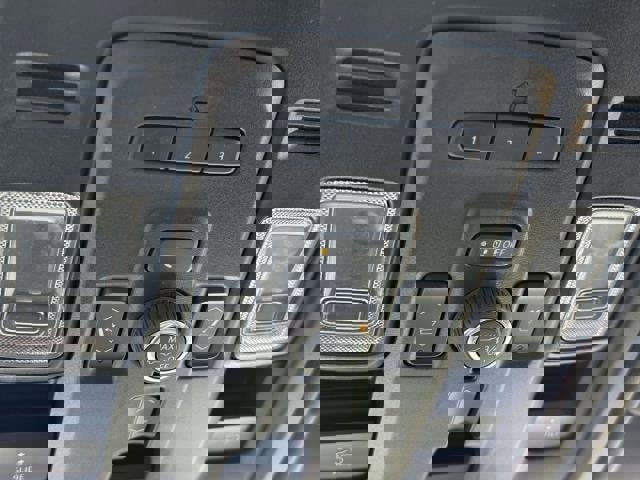 Certified 2022 GMC Yukon XL Denali image 32