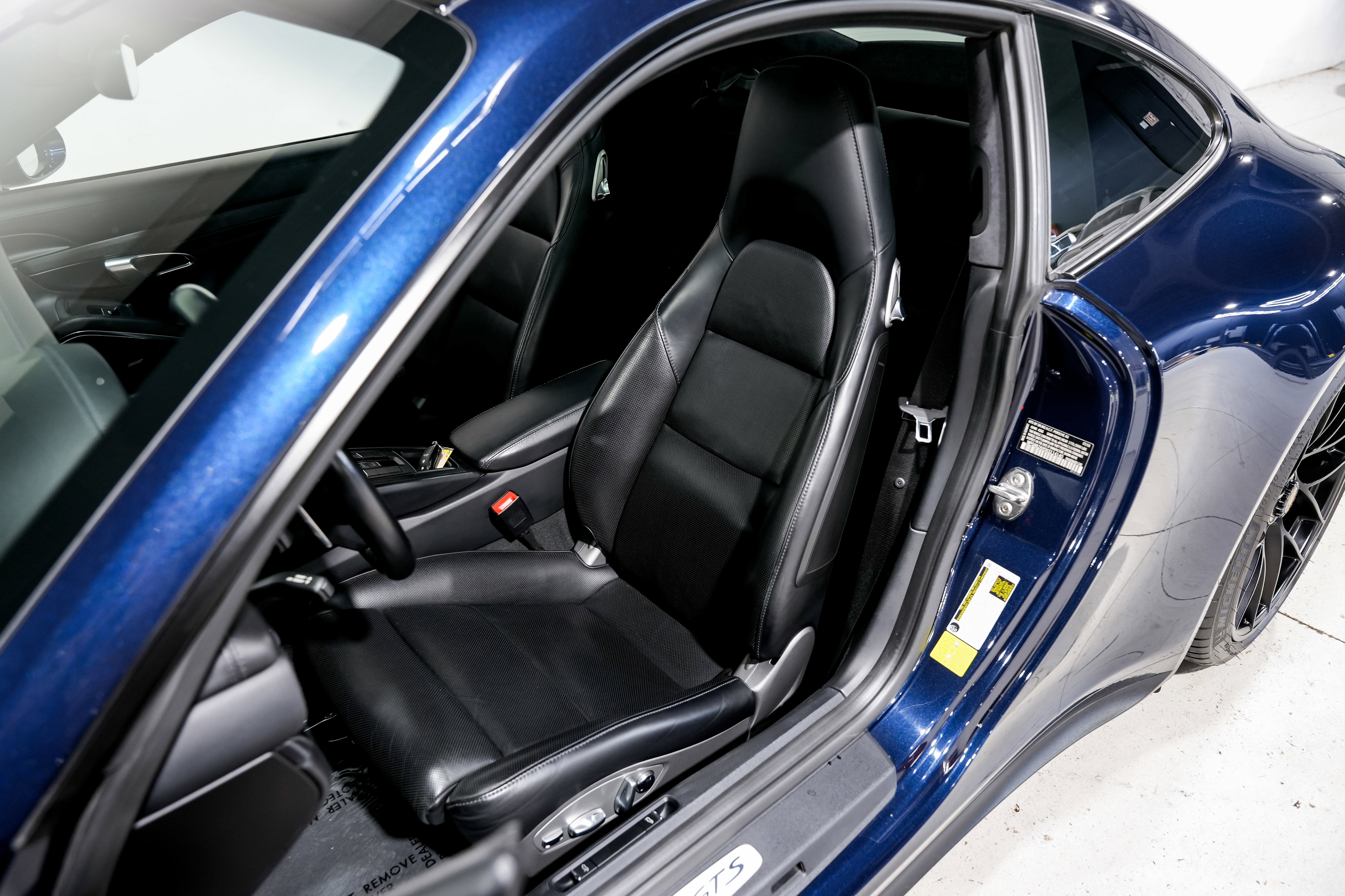 Used 2019 Porsche 911 Carrera GTS RWD image 24