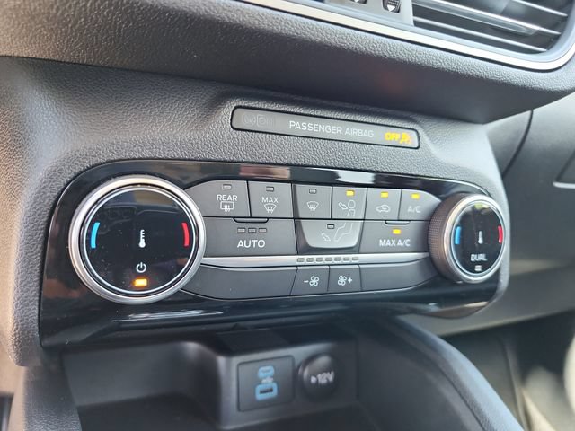Used 2022 Ford Escape SE w/ SE Sport Appearance Package FWD image 23