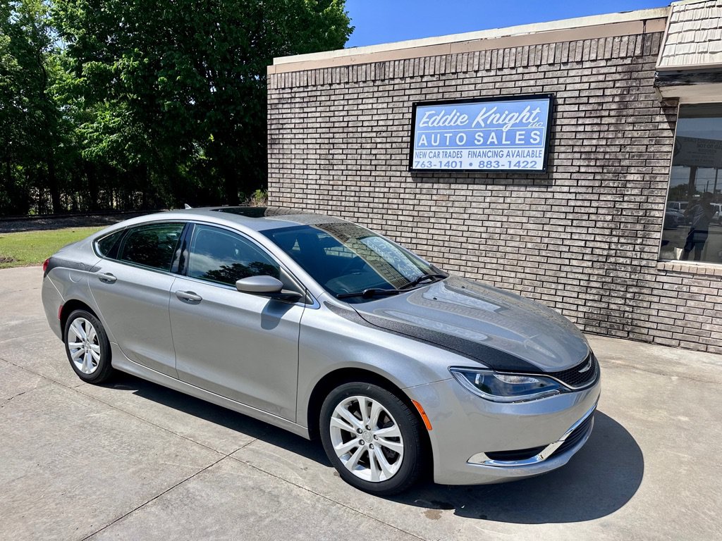 Used 2017 Chrysler 200 Limited Platinum w/ Comfort & Convenience Group