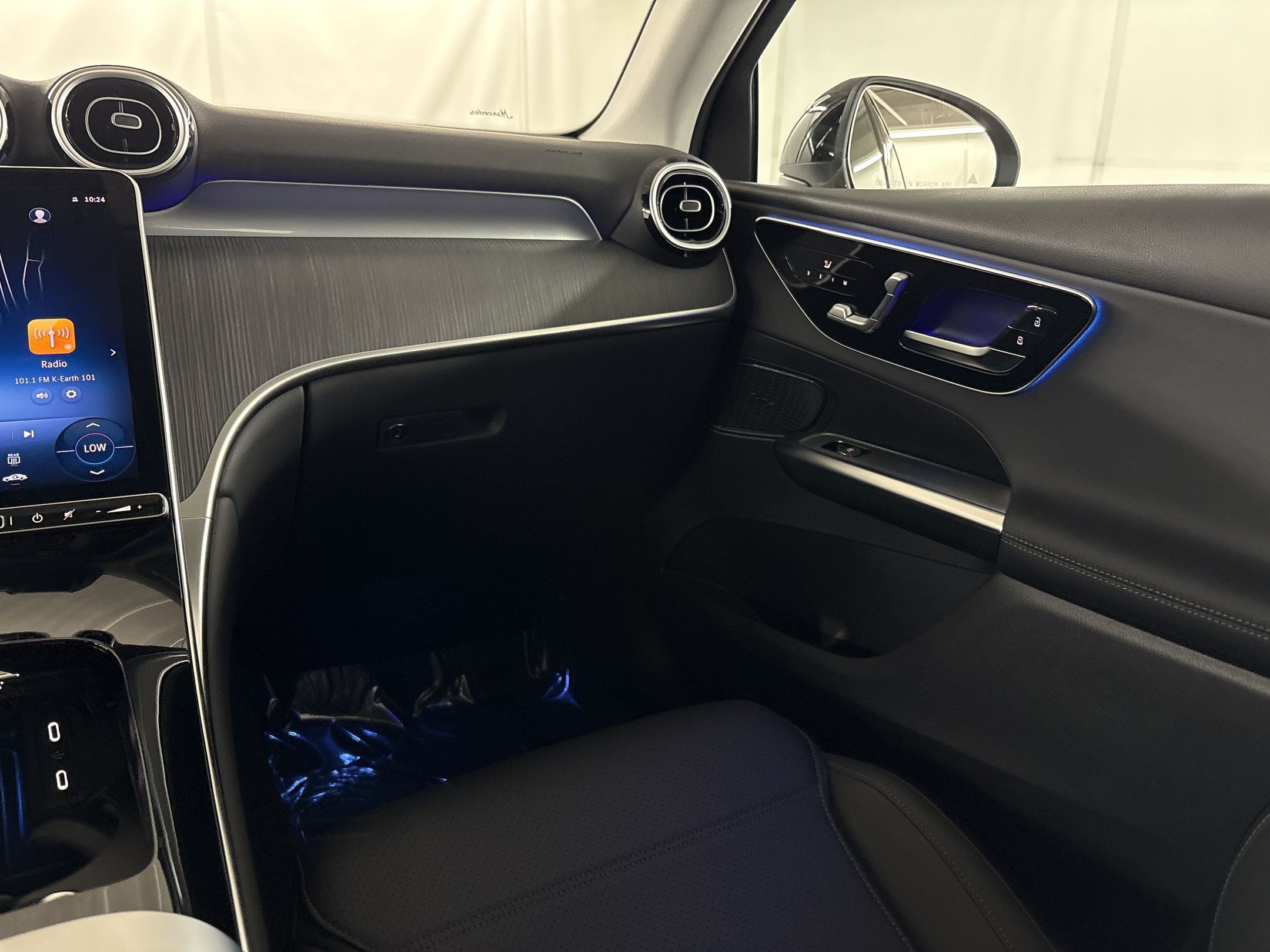 Certified 2025 Mercedes-Benz GLC 350e 4MATIC image 30
