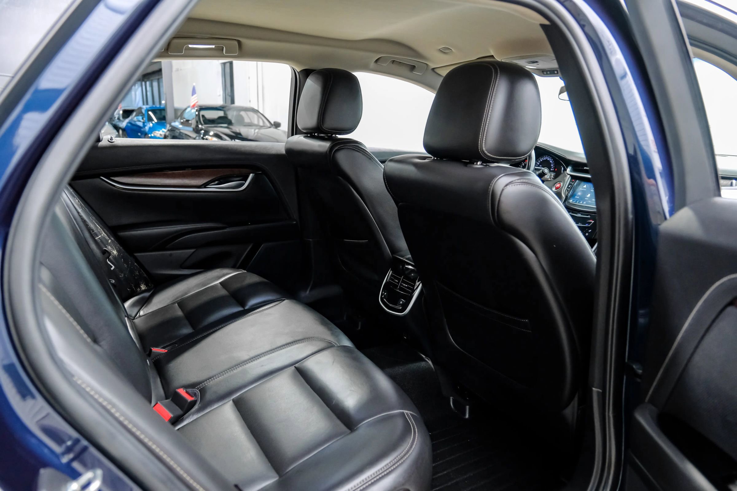 Used 2019 Cadillac XTS Luxury image 45